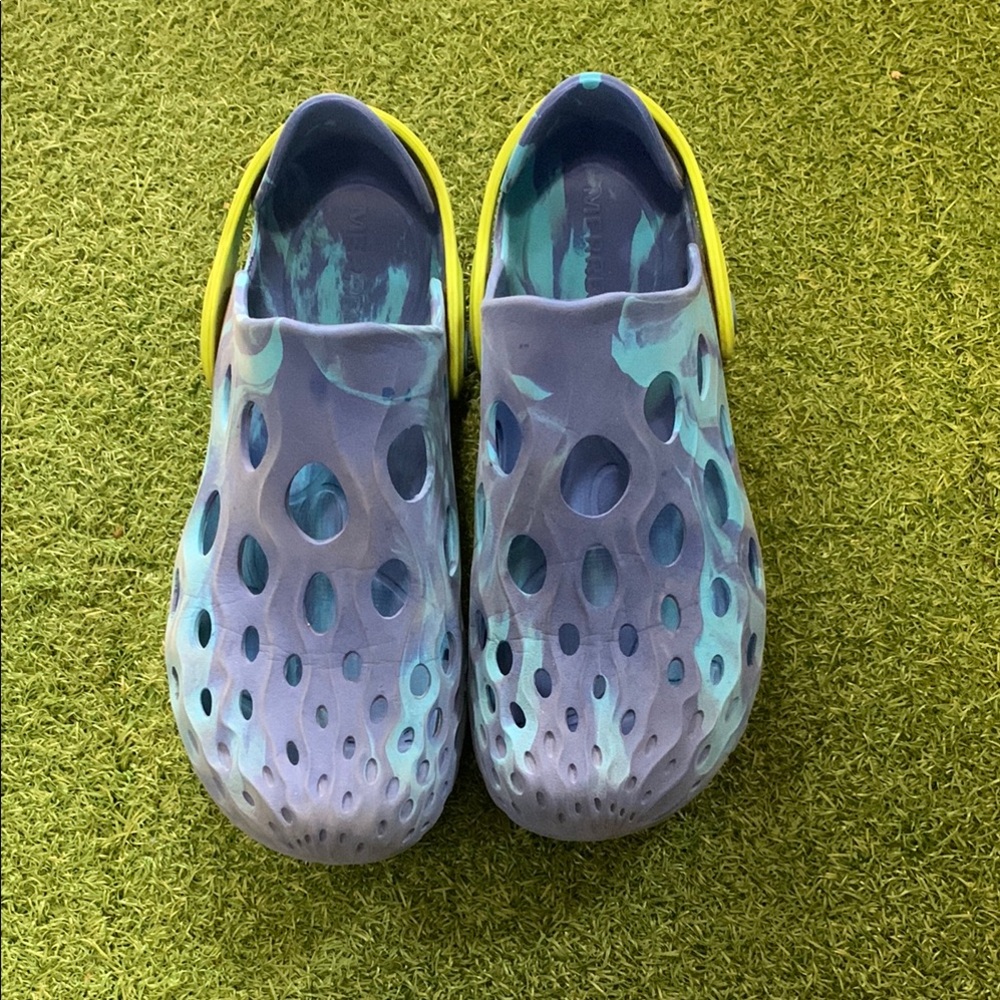 Kids J5 Merrell Hydro Moc water shoe clog in marbled blue and green strap